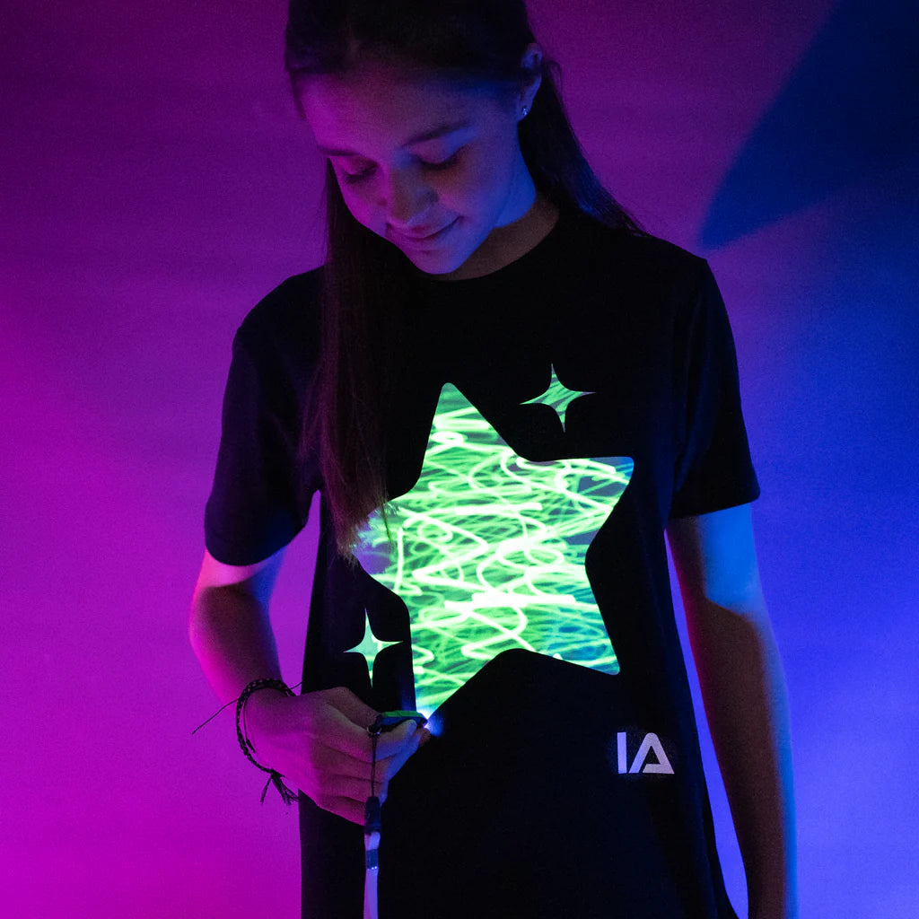 Illuminated Apparel Glow In The Dark T-Shirt Size 5-6 years