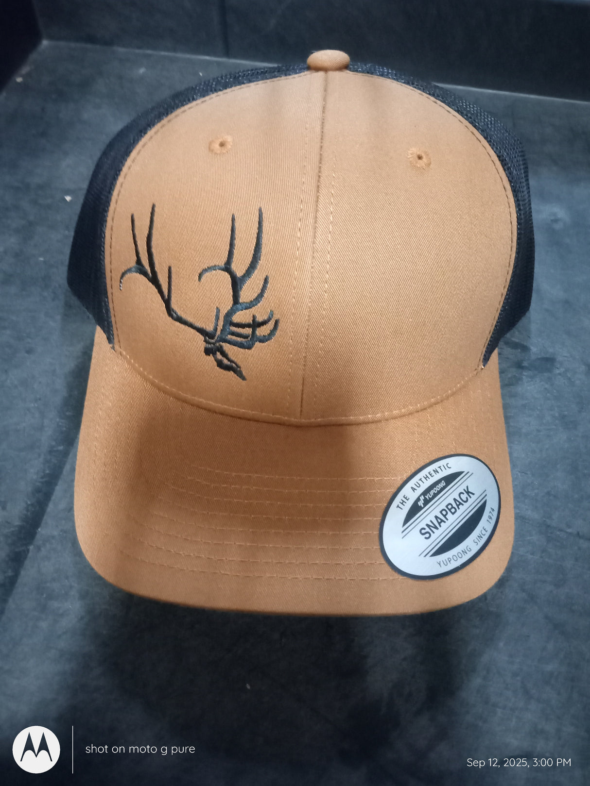 Yupoong 6606 YP Classics Retro Trucker Cap-black/ carmel