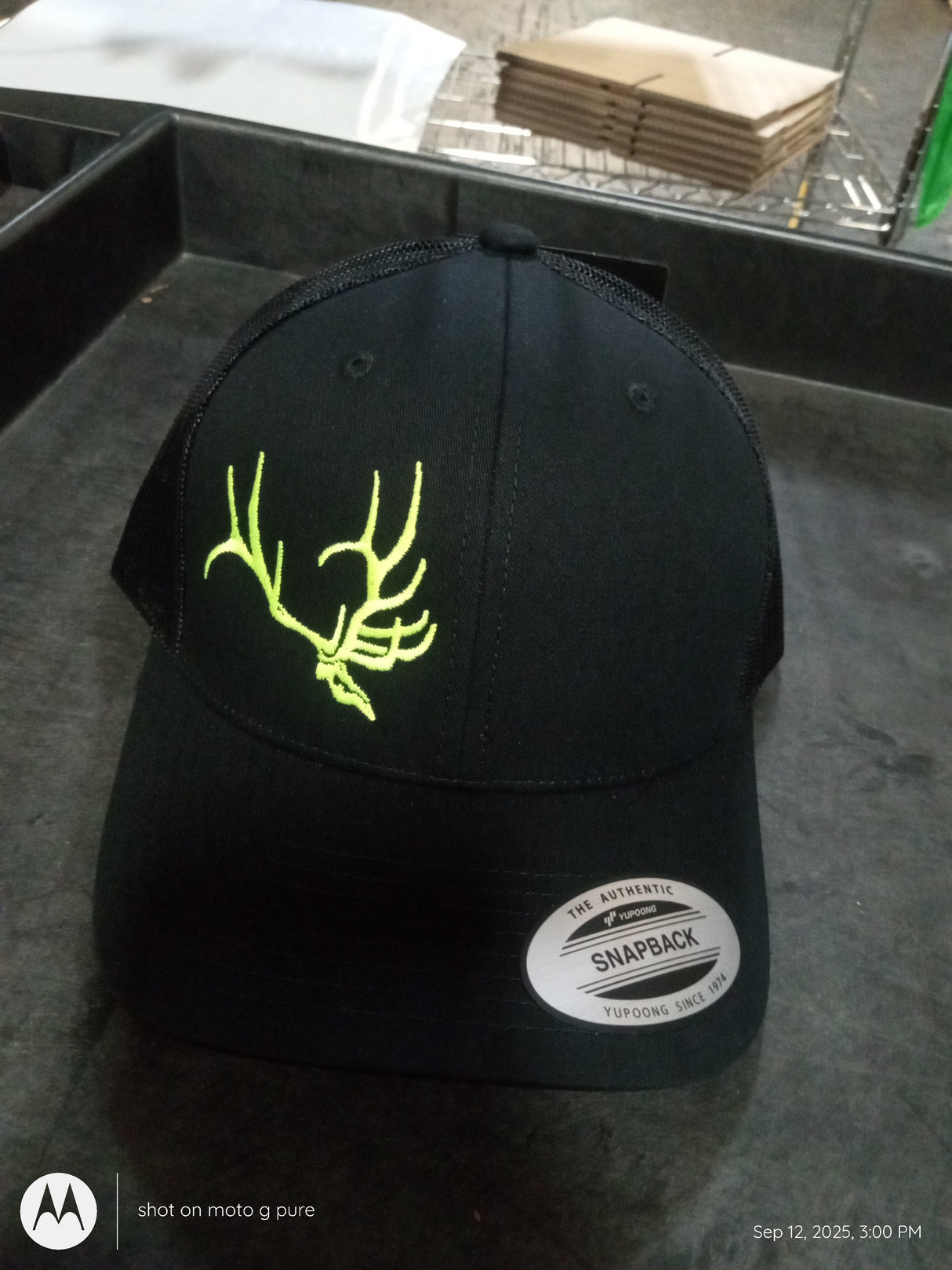 Yupoong 6606 YP Classics Retro Trucker Cap-black/neon green