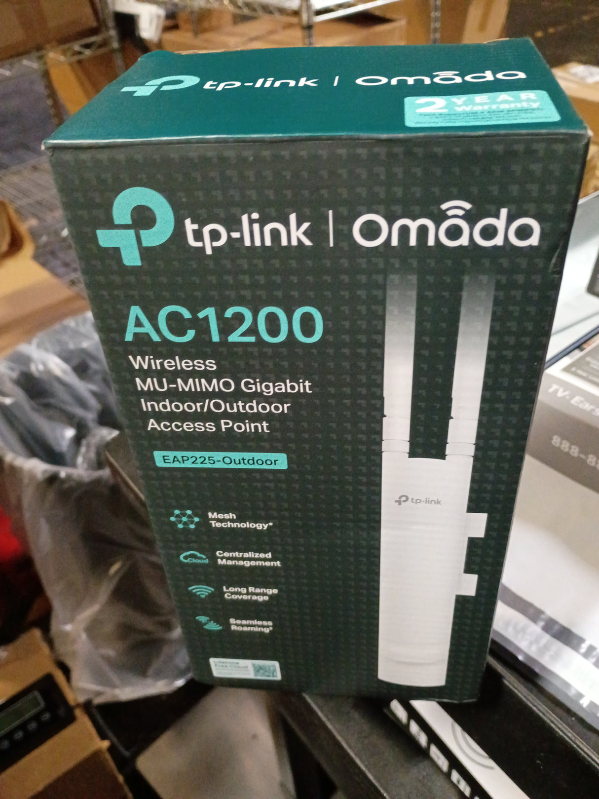 TP-Link Omada Long Range Outdoor Access Point - WiFi Extender Outdoor Universal Compatible, AC1200 Dual Band, IP65 Weatherproof, Free Expert Help, Omada Remote Managed(EAP225-Outdoor)
