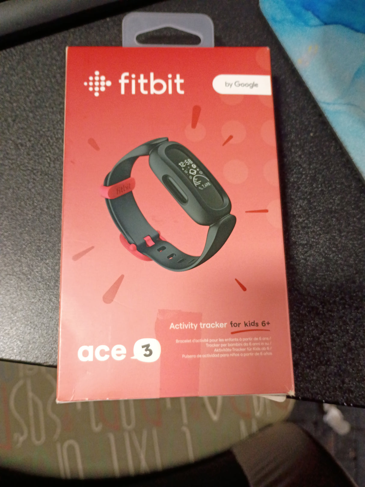 Fitbit Ace 3 Activity-Tracker for Kids 6+ One Size, Black/Racer Red