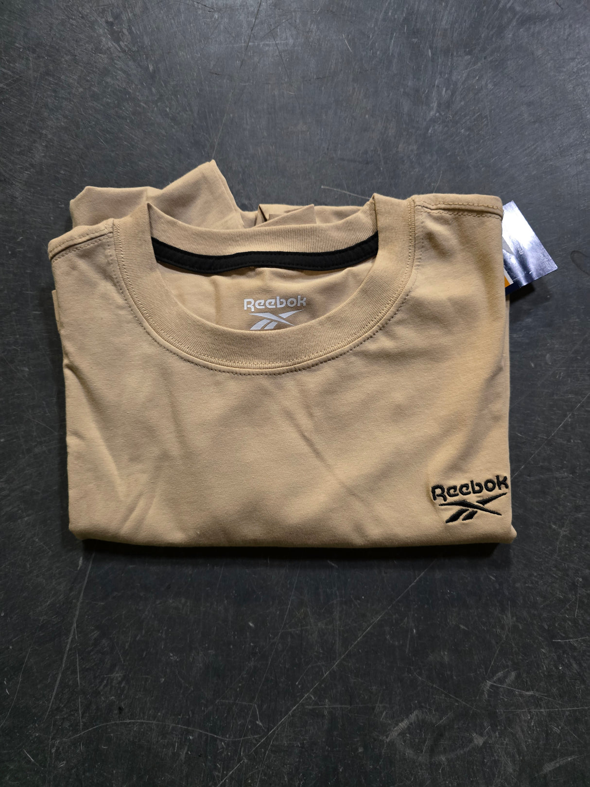 Reebok Boys' Athletic Short Sleeve T-Shirt - Cotton Blend Size M