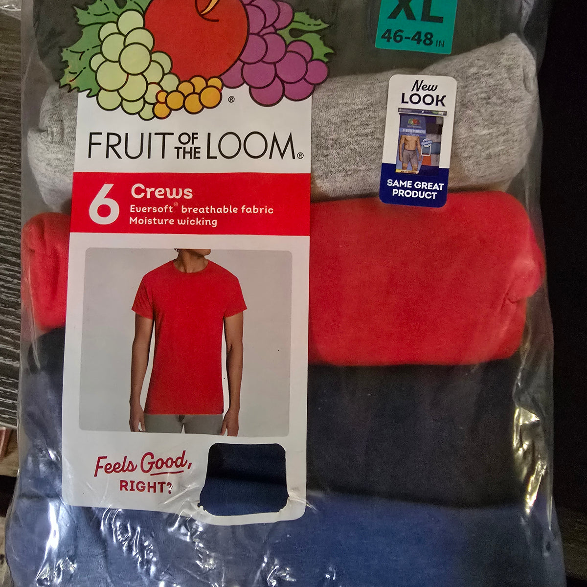 Fruit of the Loom Men's Eversoft Cotton Stay Tucked Crew T-Shirt