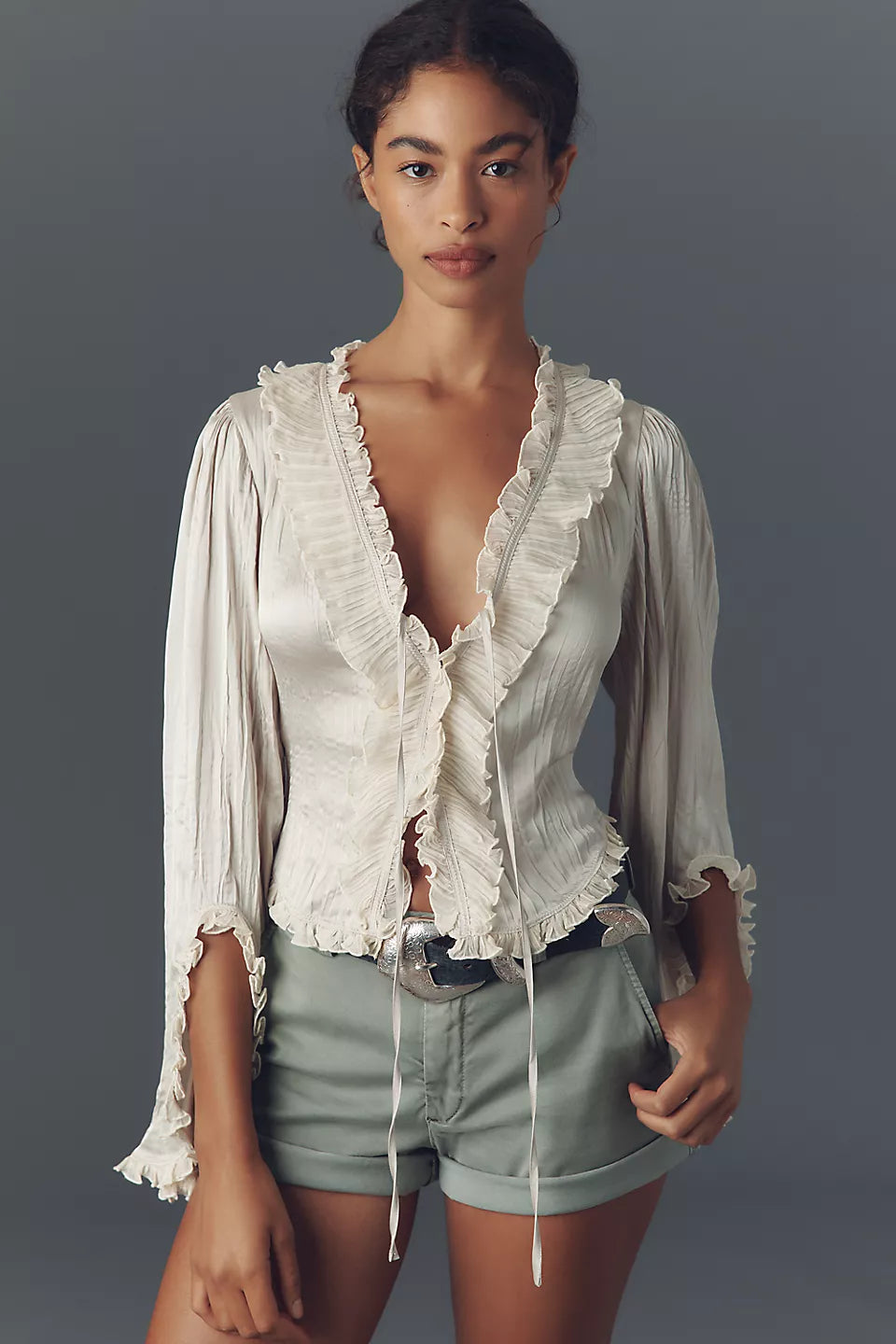 By Anthropologie Long-Sleeve Ruffled Tie-Front Top Size: M