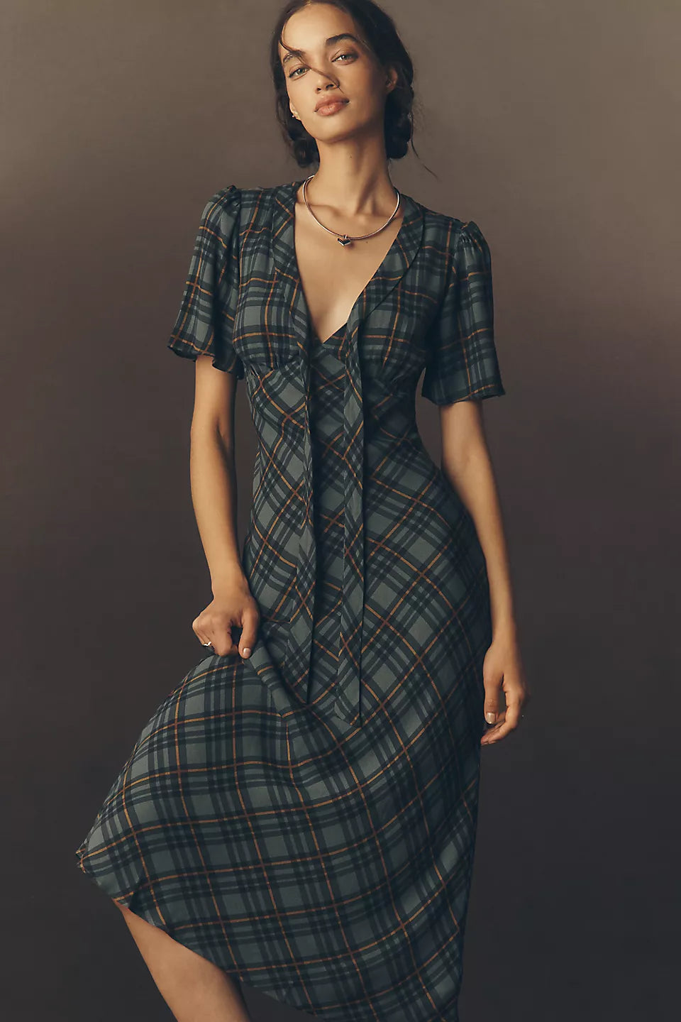 Anthropologie Reformation Tyra Short-Sleeve V-Neck Midi Dress Size: 8