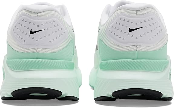 Nike Women's Structure 26 Sneaker- Size- 6.5