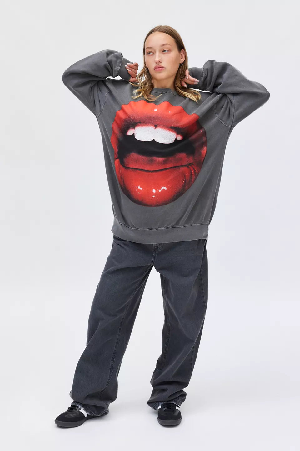 Lips Photoreal Graphic Crew Neck Sweatshirt Size L/XL