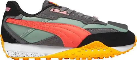 Puma Wmns Blacktop Rider 'Brand Love' 6