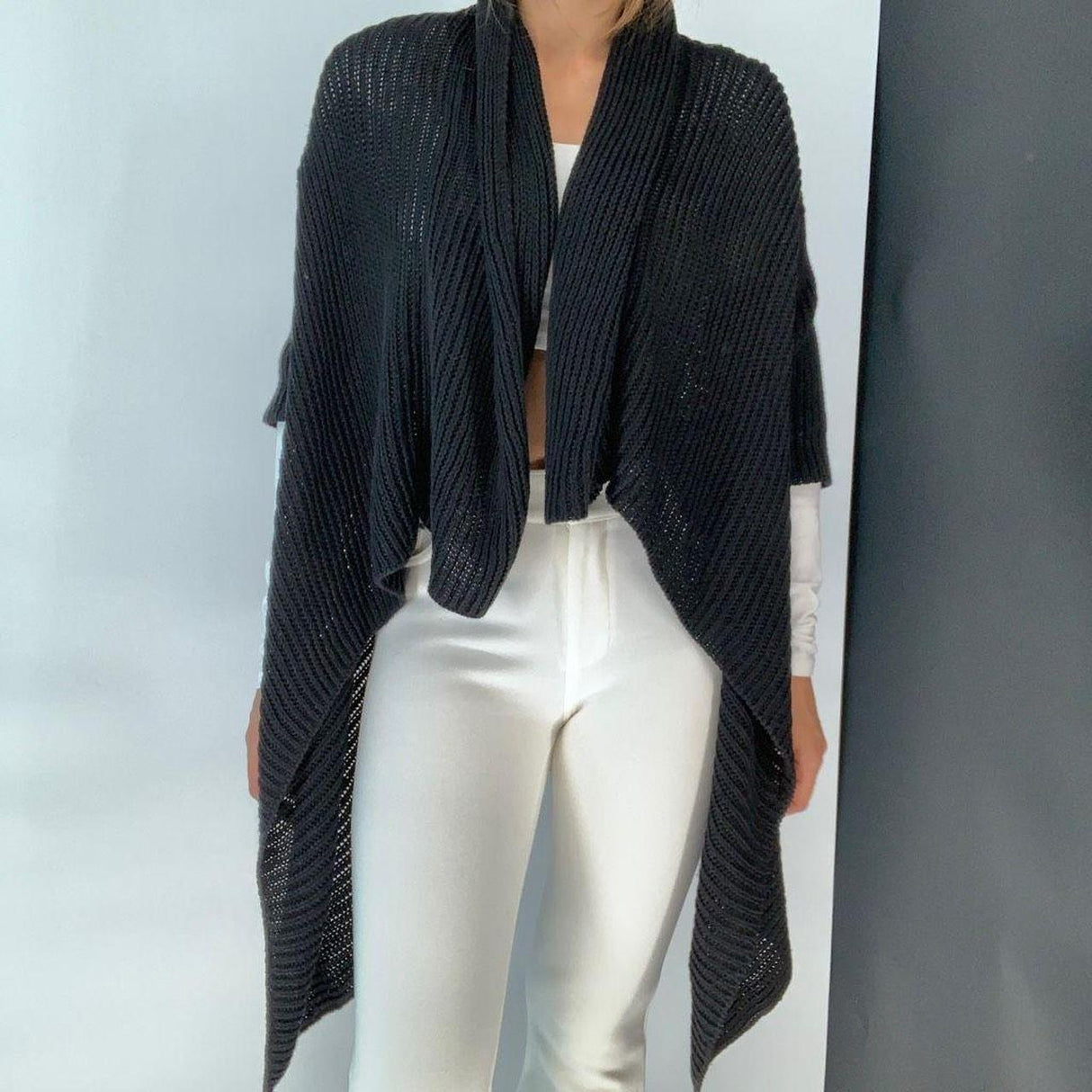 Theory- Women's Black Cardigan (PS) Fishermans Knit Duster 3/4 Length Sleeves