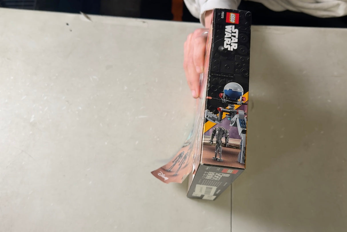 LEGO Star Wars Clone Trooper & Battle Droid Battle Pack Set for Kids, Buildable Toy Speeder Bike Vehicle, Tri-Droid and Defensive Post, Collectible, Gift for Boys and Girls Aged 7 and Up, 75372