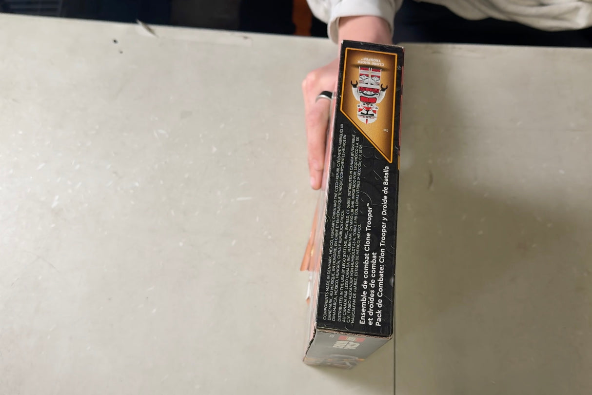 LEGO Star Wars Clone Trooper & Battle Droid Battle Pack Set for Kids, Buildable Toy Speeder Bike Vehicle, Tri-Droid and Defensive Post, Collectible, Gift for Boys and Girls Aged 7 and Up, 75372