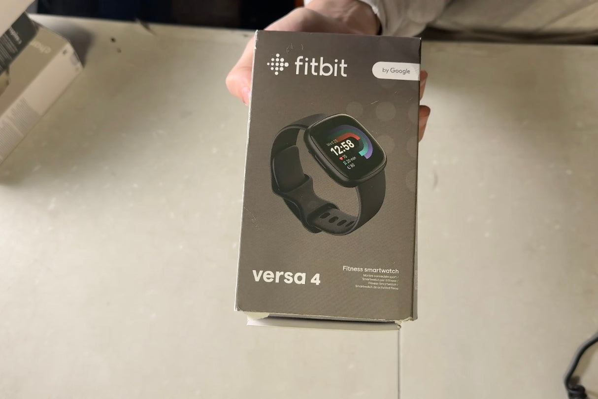 Fitbit Versa 4 Fitness Smartwatch with Daily Readiness, GPS, 24/7 Heart Rate, 40+ Exercise Modes, Sleep Tracking and more, Black/Graphite, One Size (S & L Bands Included)