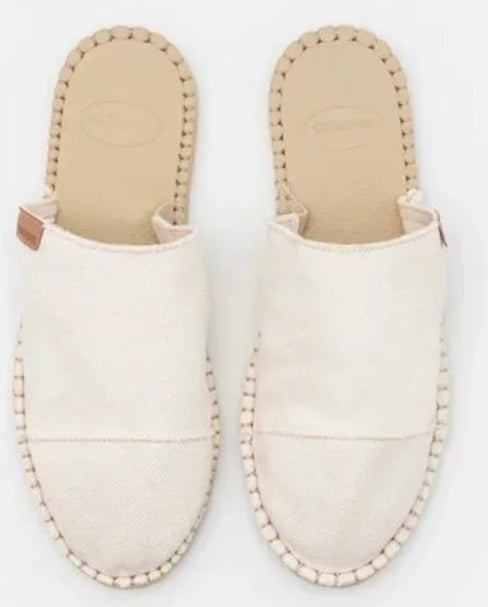 NWT Havaianas mules 9w