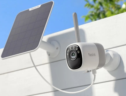 Reolink Altas 2K Pre-recording Bullet Camera with a Long Lasting Battery & Smart Detection