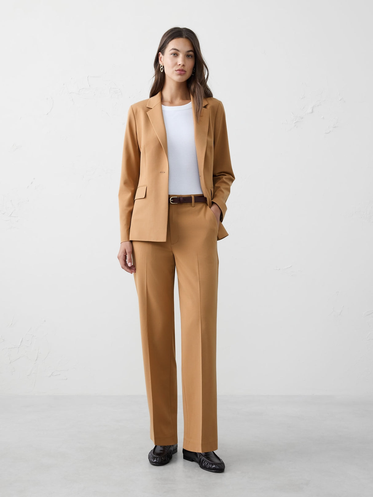 Banana Republic Straight High-Rise Sculpted Trouser Petite Afternoon Latte Size: 6
