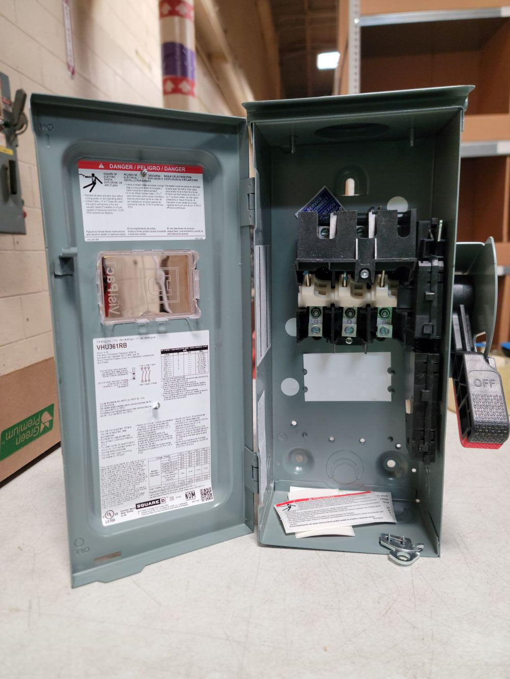 SCHNEIDER ELECTRIC | Square D | VisiPacT Series | VHU361RB | No Fuse Provisions