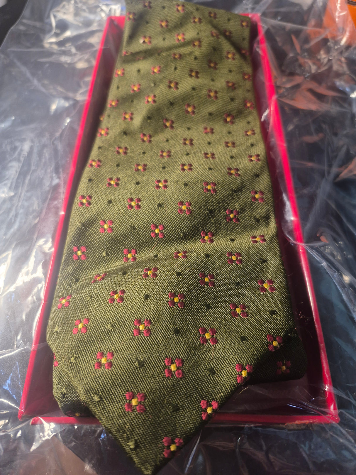 Vintage Brioni Tie 100% Silk Hunter Green Background, Fushia Petaled, Gold Centered Flowers