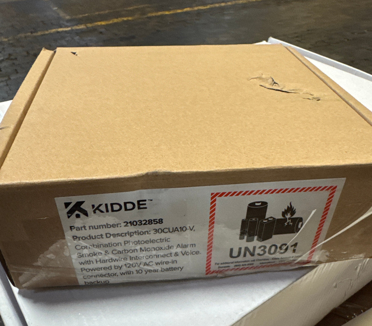 Kidde Smoke and Carbon Monoxide Detector, Hardwired with AA Battery Backup, LED Status Lights, Interconnected, 30CUA10-V