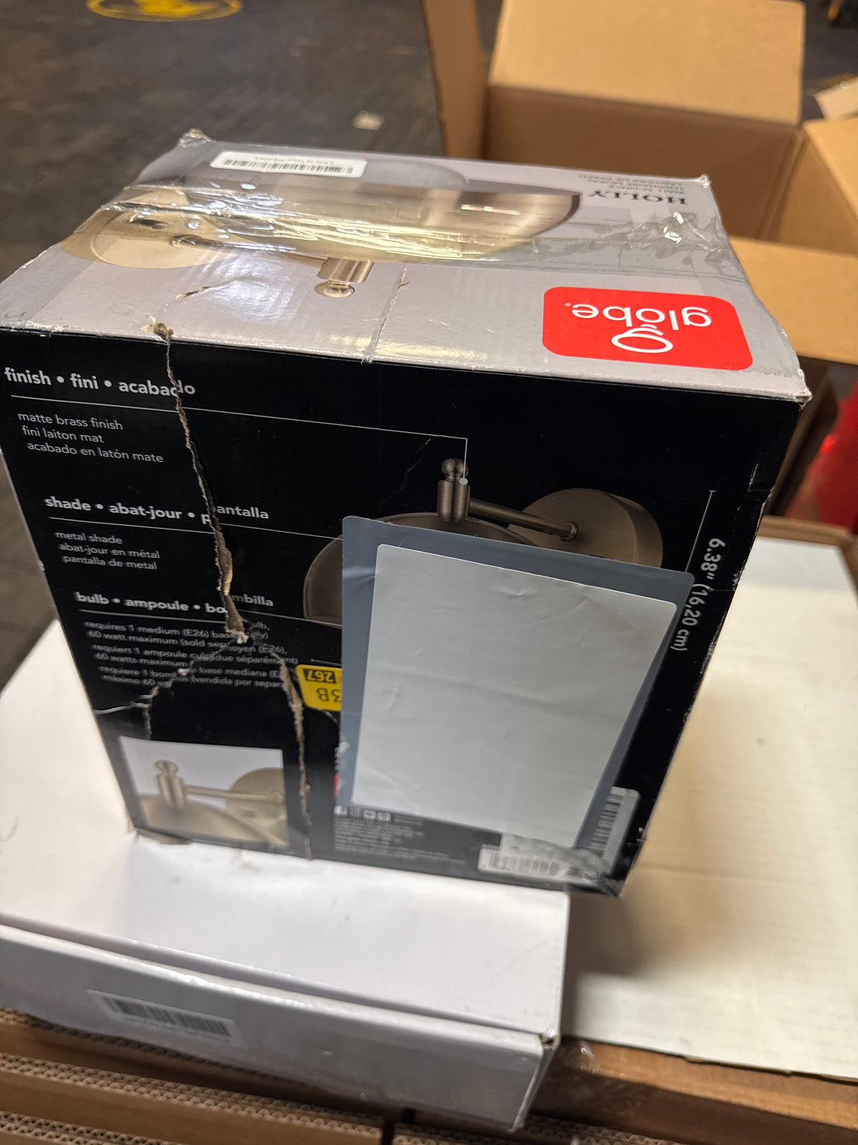 Globe Electric 65000048 1-Light Wall Sconce, Brushed Brass, Wall Lights for Living Room, Bedroom, Den, Mounted Bedside Lamp, Apartment Essentials, Dimmable, Lights for Apartment and Rentals