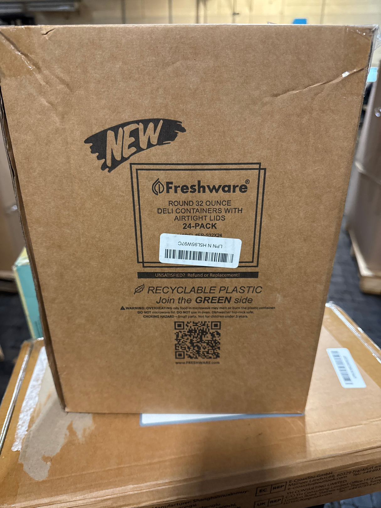 Freshware 24- Set 32 oz Deli Containers with Lids