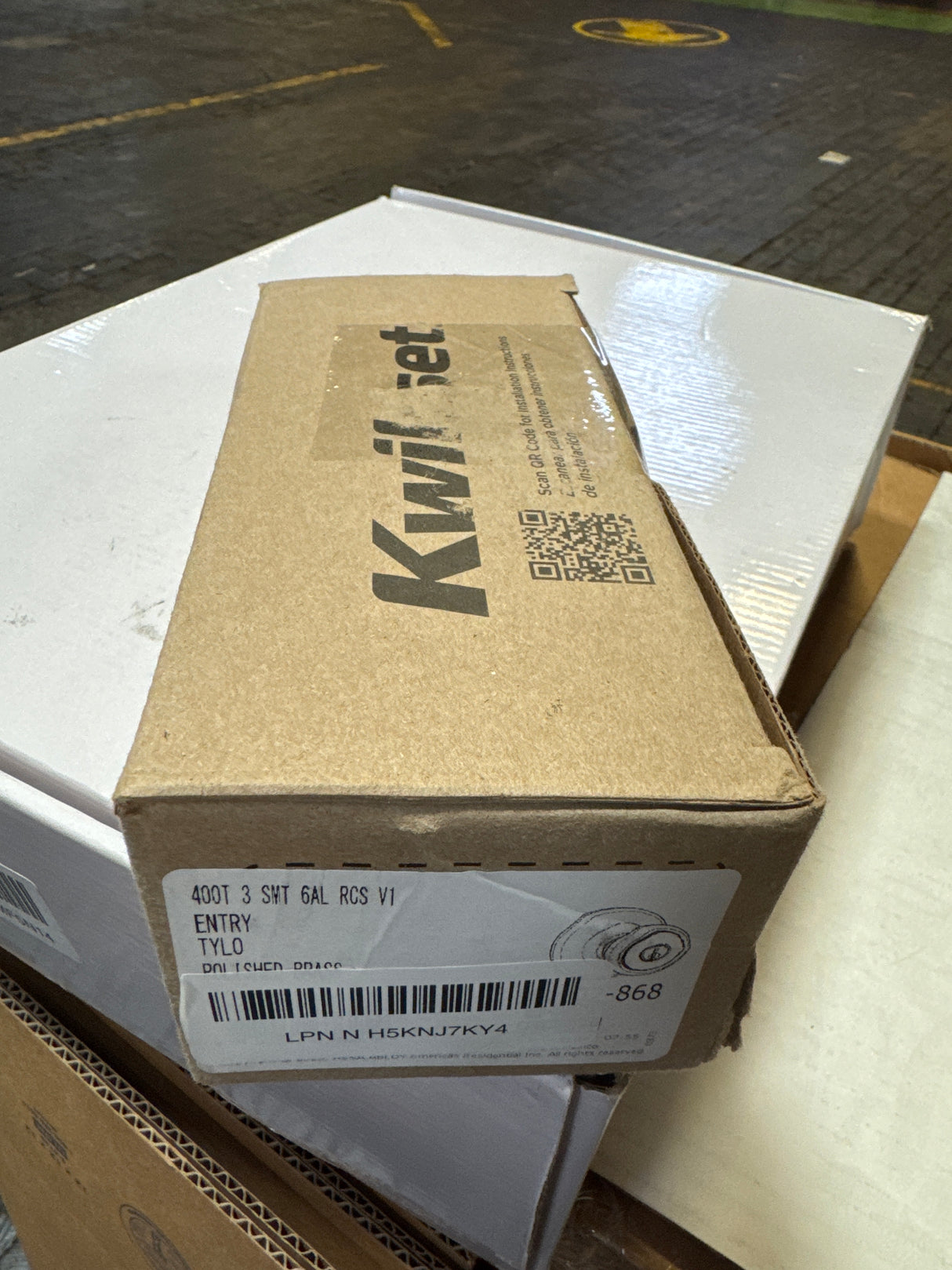 Kwikset 400T-3 Tylo Keyed Entry Knobset Polished Brass