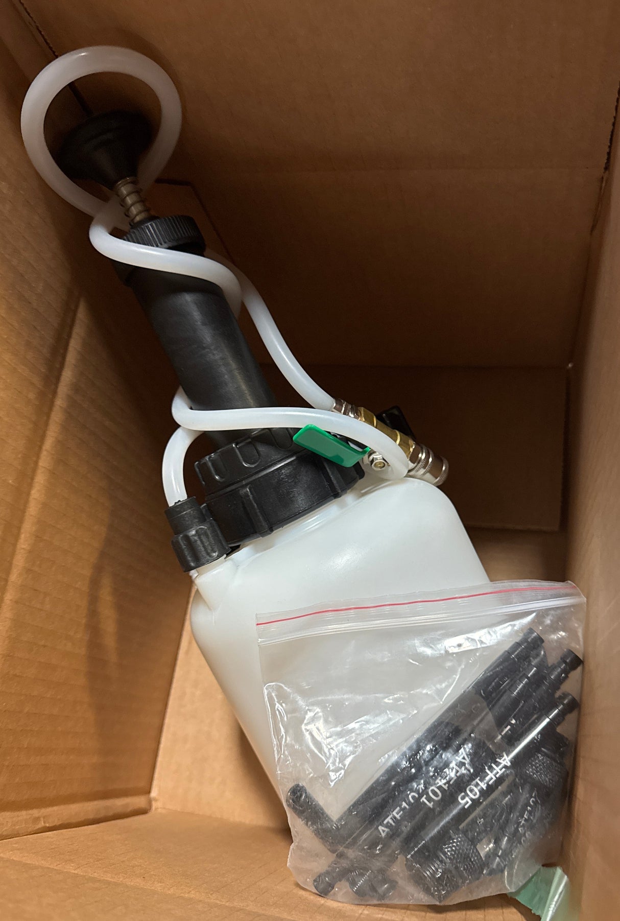 DAYUAN 3L Manual Transmission Fluid ransfer Pump, Oil Filling Filler System Fluid Pump Tool for Automatic Transmission with Adapters