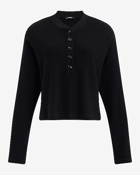 Waffle Long Sleeve Cropped Henley Tee Size: Large