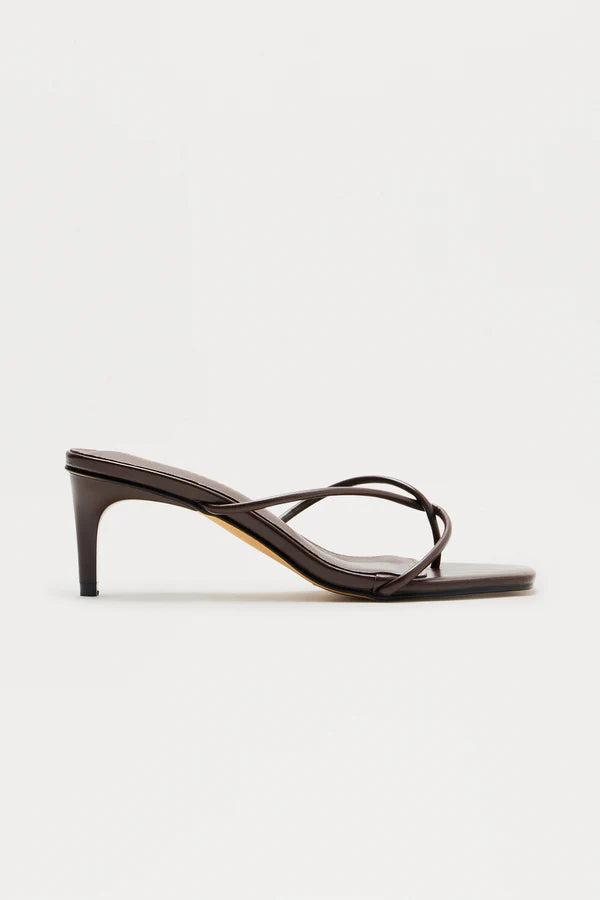 Berry Faux Leather Thong Mules Brown Size 9