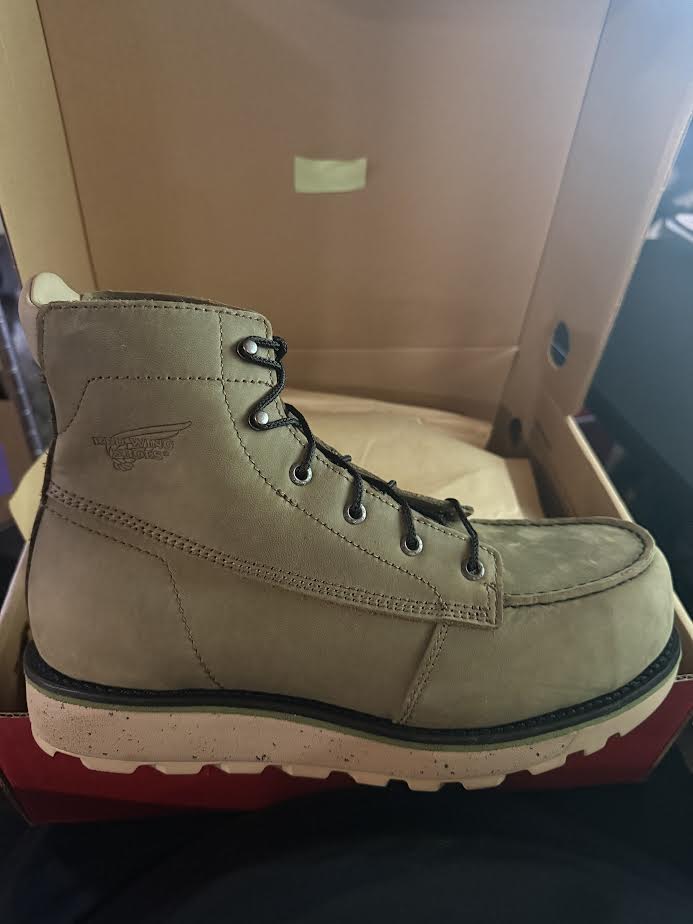 Red Wing 2476 Boots steel toe 10