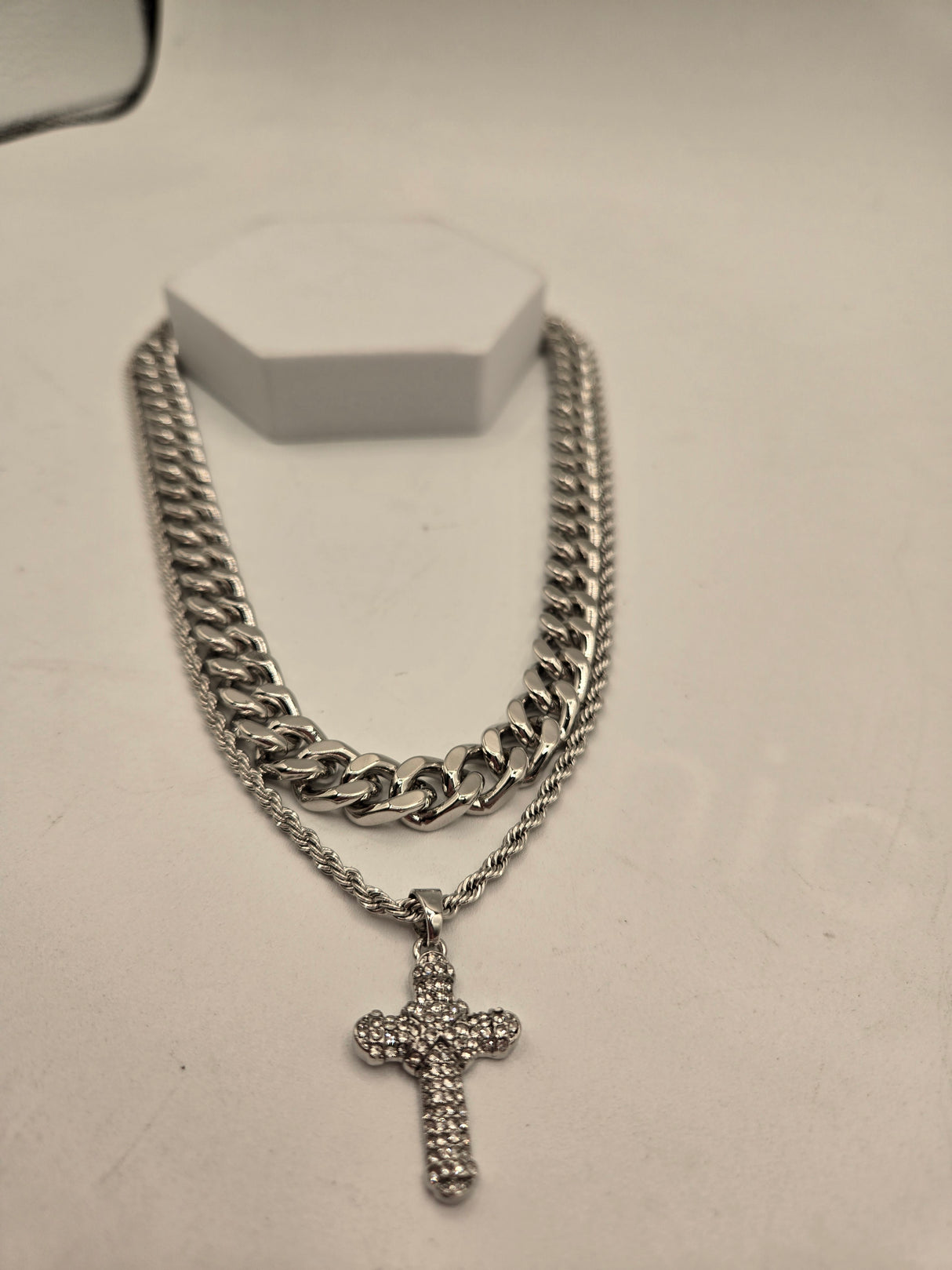 Rhinestone Cuban Link Cross w/Cross