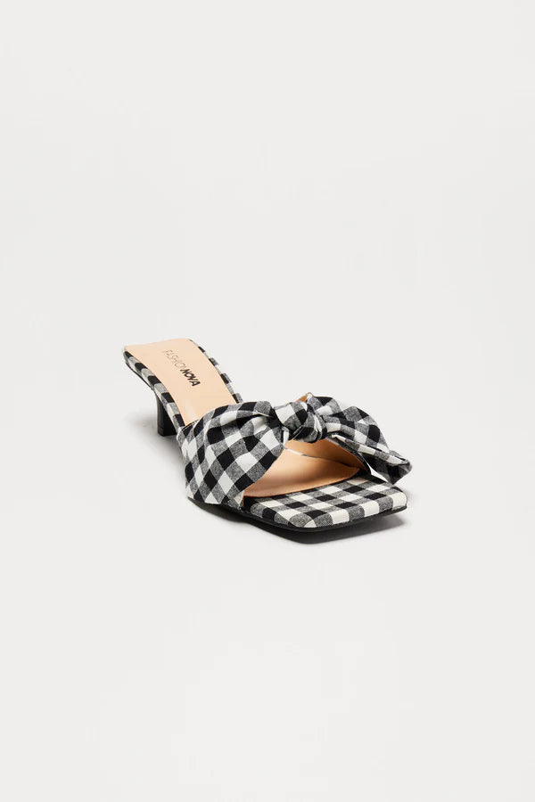 Fashion Nova Magnolia Kitten Heels - Black/combo Size: 7.5