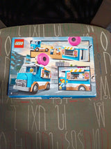 LEGO City Donut Truck Toy - Building Toy for Kids, Boys and Girls, Ages 5+ - Mobile Donut Stand with 2 Minifigures and Other Accessories - Fun Gift Idea for Birthdays & Holidays - 60452