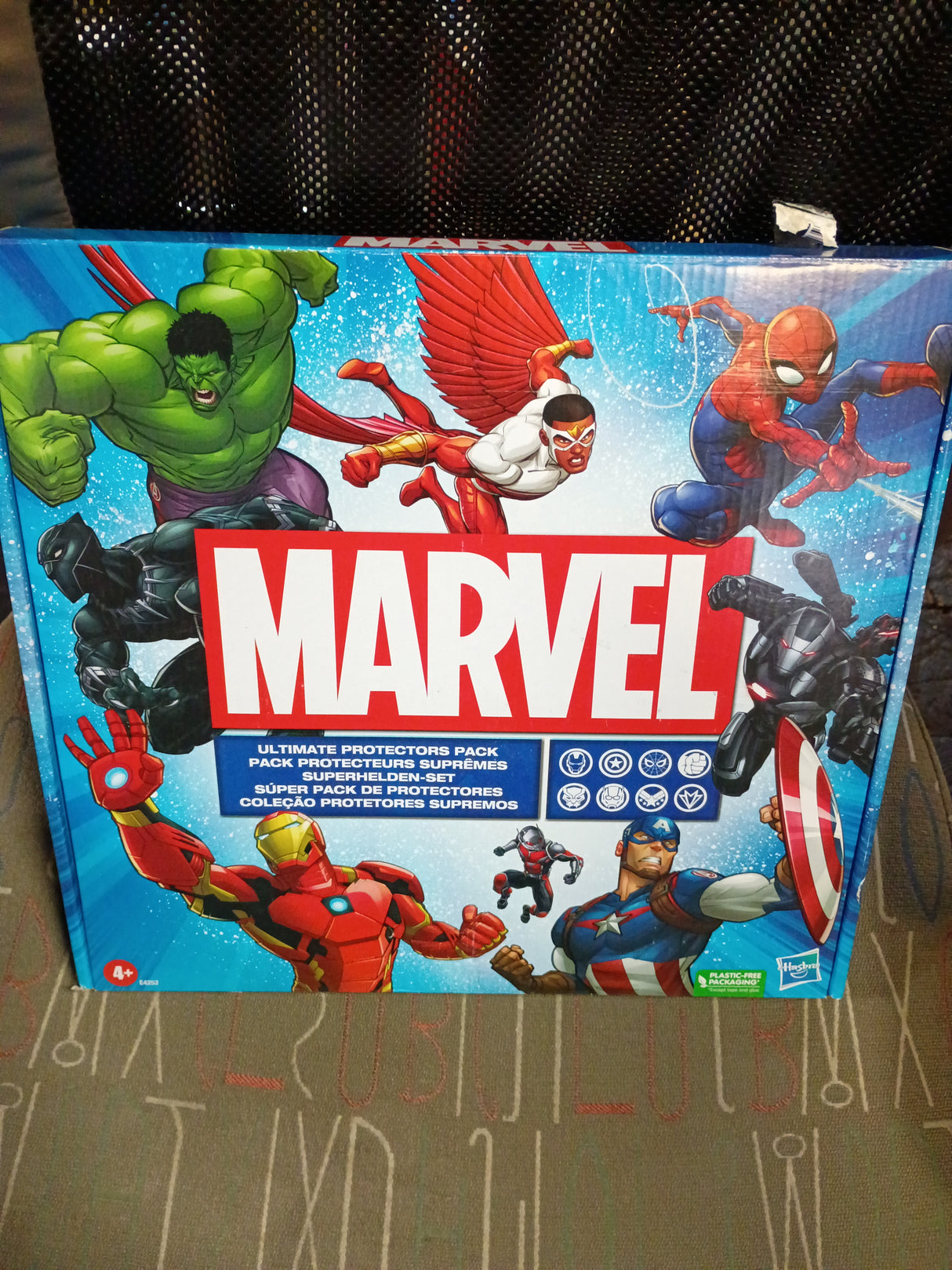 Marvel Avengers Ultimate Protectors Pack, 6-Inch-Scale, 8 Action Figures with Accessories, Super Hero Toys, Toys for Boys and Girls Ages 4 and Up