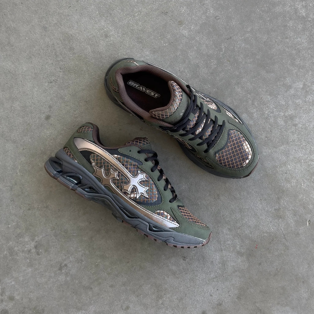 Men's Camo Kross Kountry Runner Size: 8