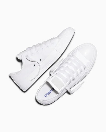 CONVERSE Unisex Chuck Taylor All Star Low Top Canvas Sneaker in White - M6.5/W8.5