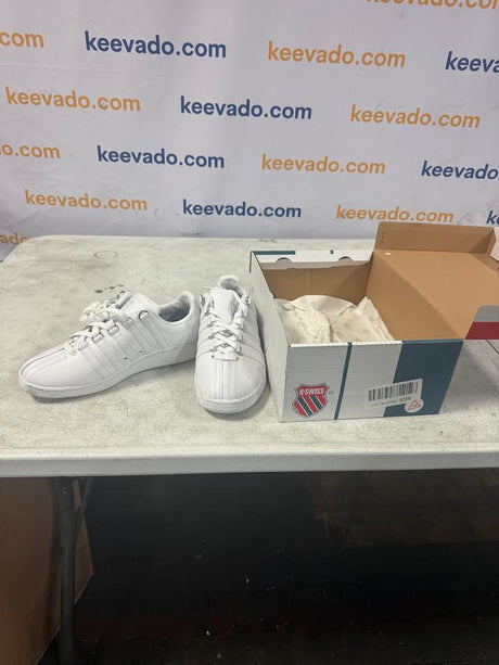 K-Swiss Women's Classic VN Leather Sneaker SIZE 8.5
