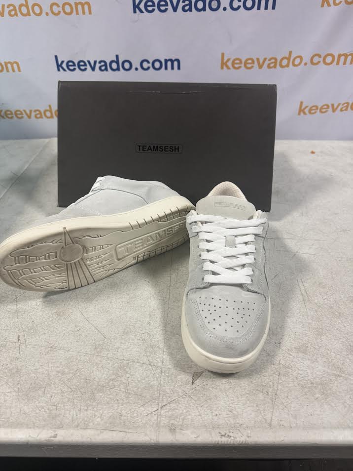 TEAMSESH SKULL STEPPERS SIZE 8