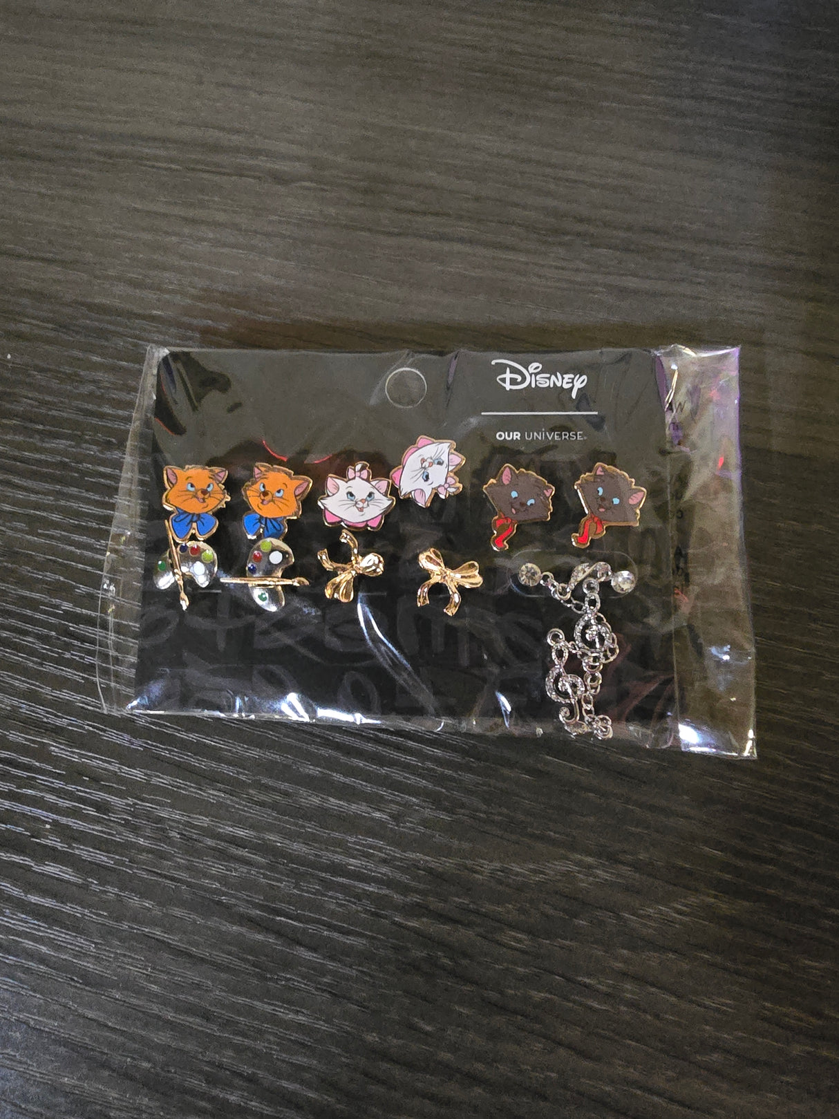 Disney Our Universe Aristocats Earrings