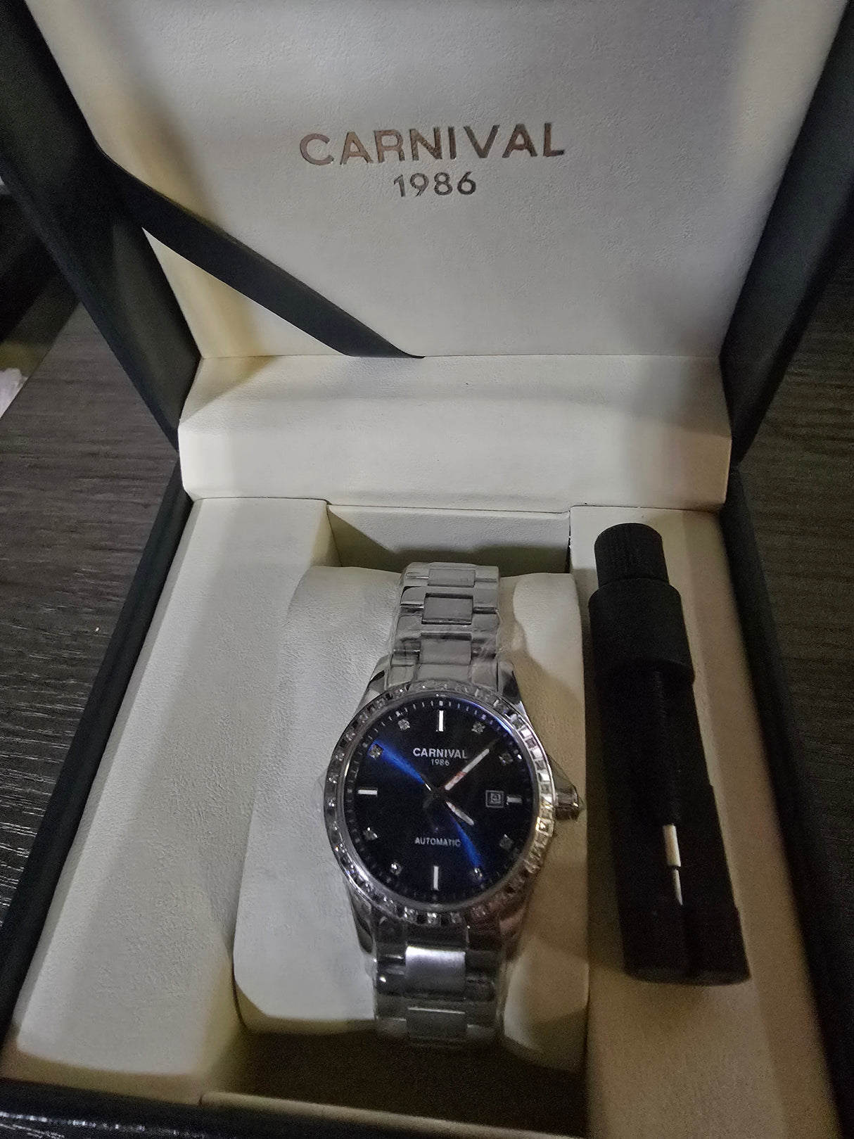 Carnival Ladies 33mm Automatic 1986 Diamonds-No8685l Stainless With Blue Dial. Carnival. Wristwatches.