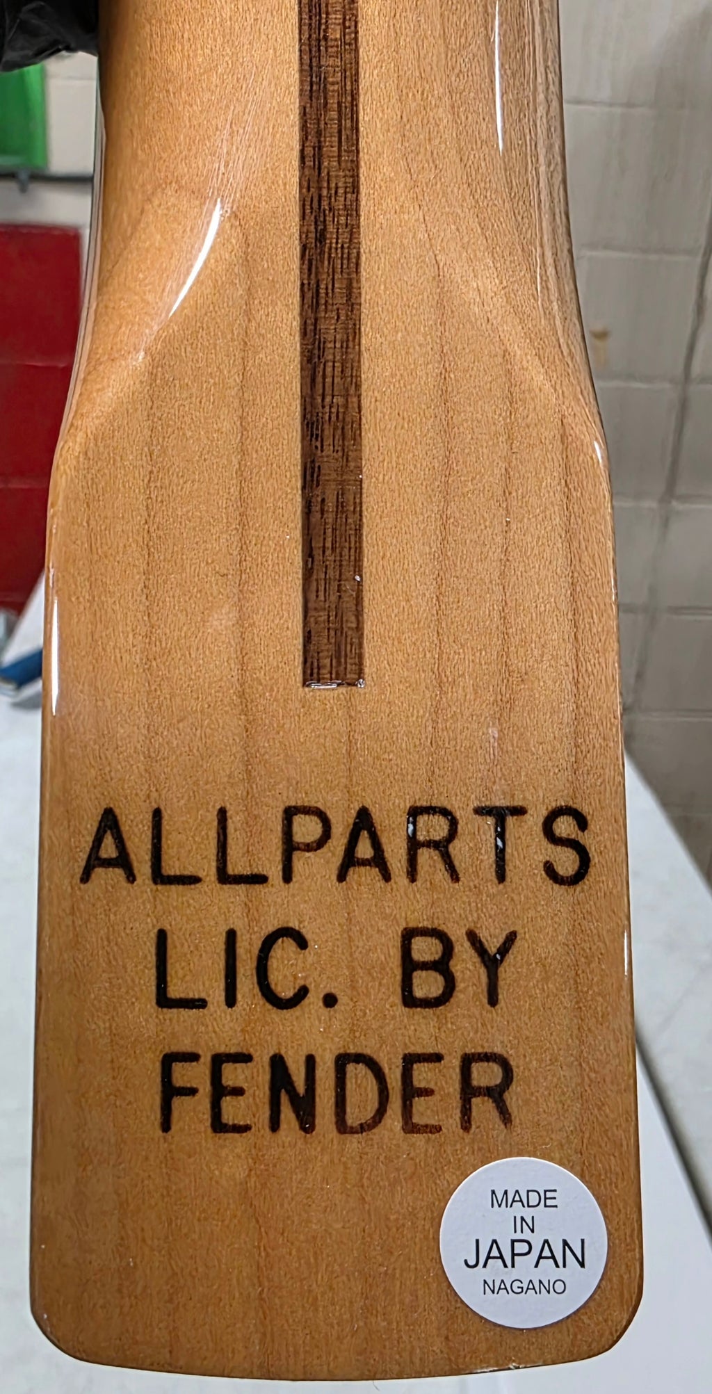 ALLPARTS - SMF-L Replacement Neck for Stratocaster - Left-Handed - Maple