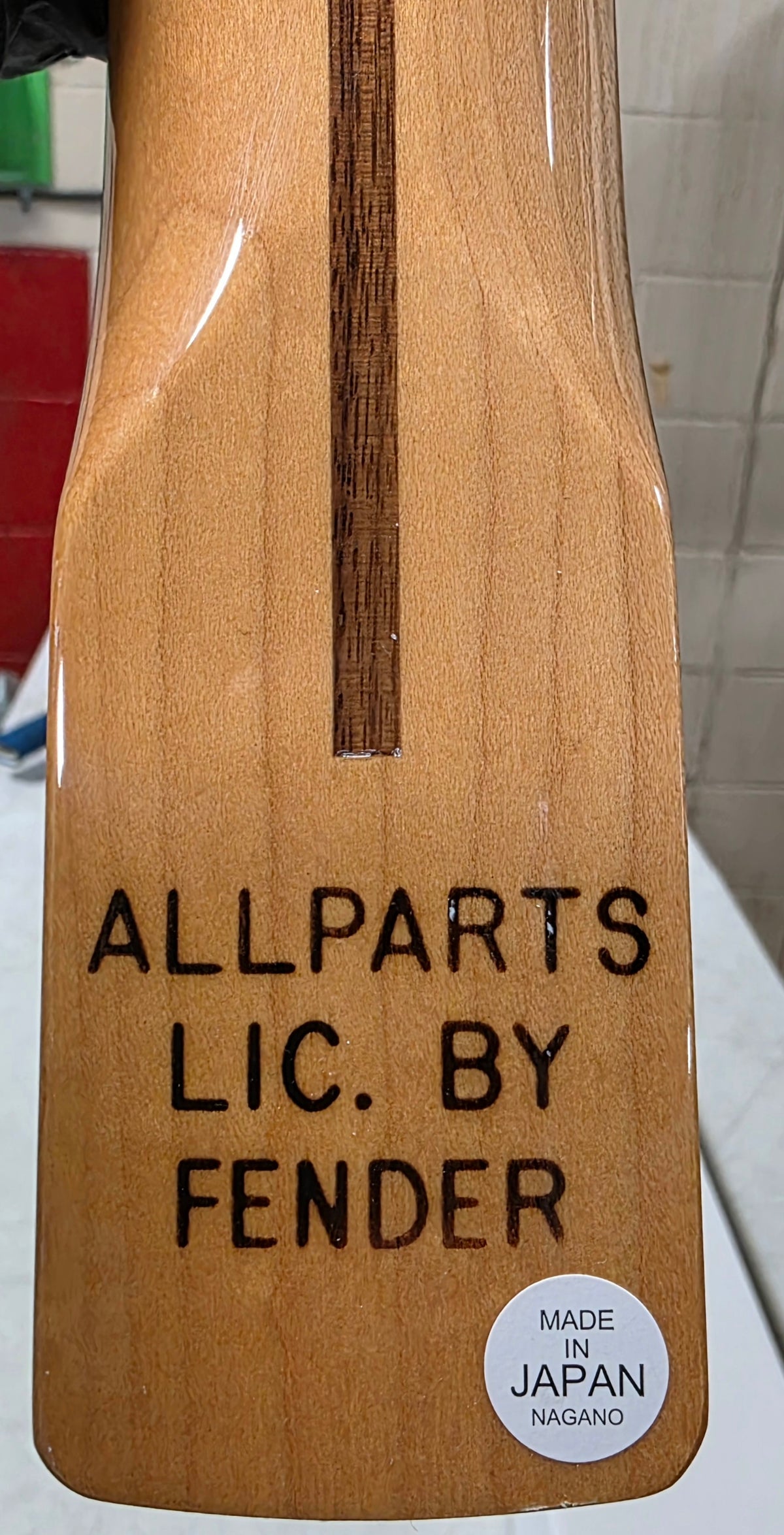 ALLPARTS - SMF-L Replacement Neck for Stratocaster - Left-Handed - Maple