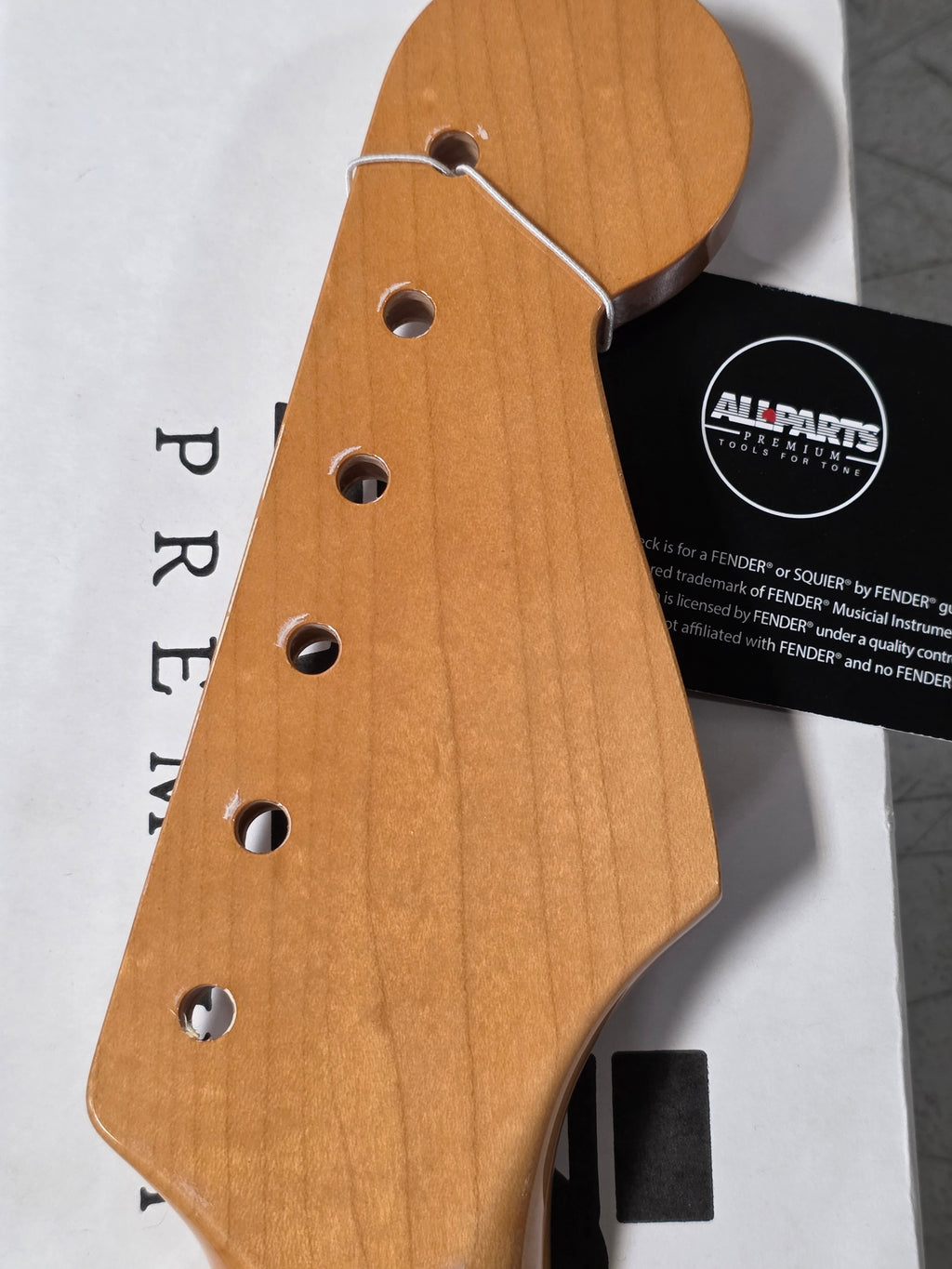 ALLPARTS - SMF-L Replacement Neck for Stratocaster - Left-Handed - Maple