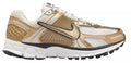 Nike ZOOM VOMERO 5 Women – Photon Dust/Metallic Gold/Gridiron/Sail Wmn-8/Men 6.5