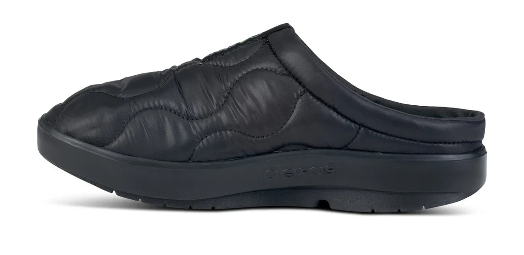 *7.5 Oofos Women's OOcoozie Thermo Mule Slipper Black