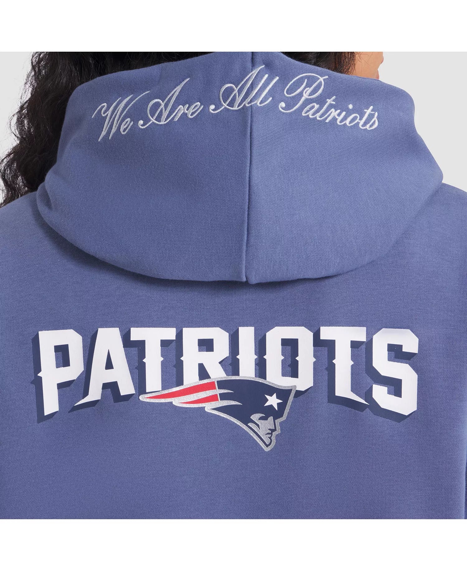 Women's Nike New England Patriots Rivalries Collection Sideline NFL Pullover Hoodie - Storm Blue - XL
