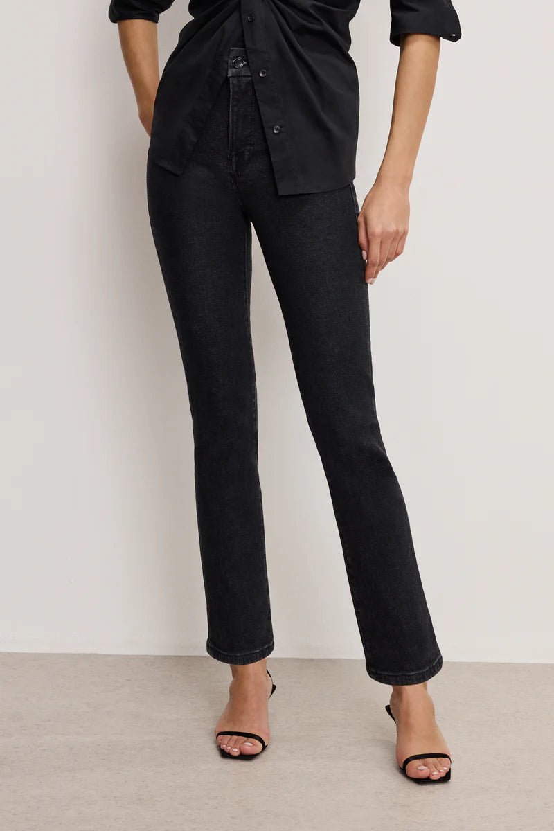 Good Legs Straight Jeans by Good American - Black - Size: 00/24