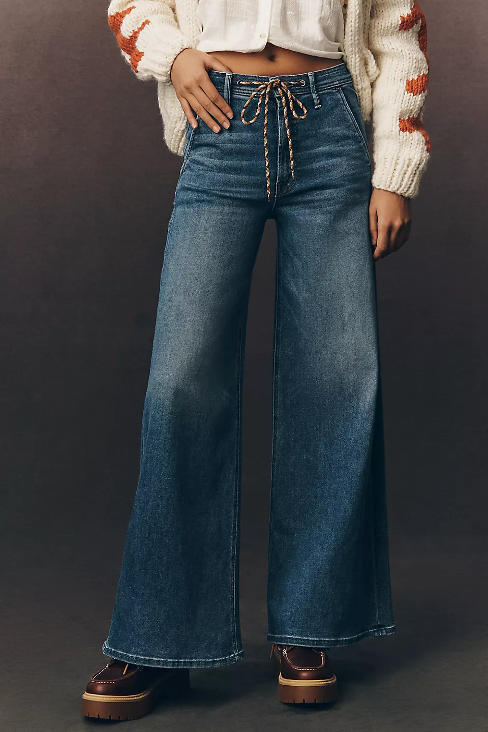 MOTHER Drawn Undercover High-Rise Wide Leg Jeans - Fuzzy Was A Bear - Size: 32