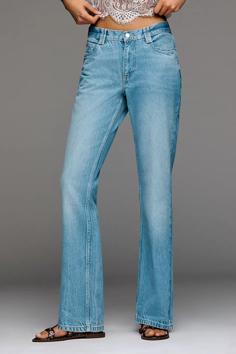 Pilcro Low Loose Low-Rise Straight Jeans - Size: 27