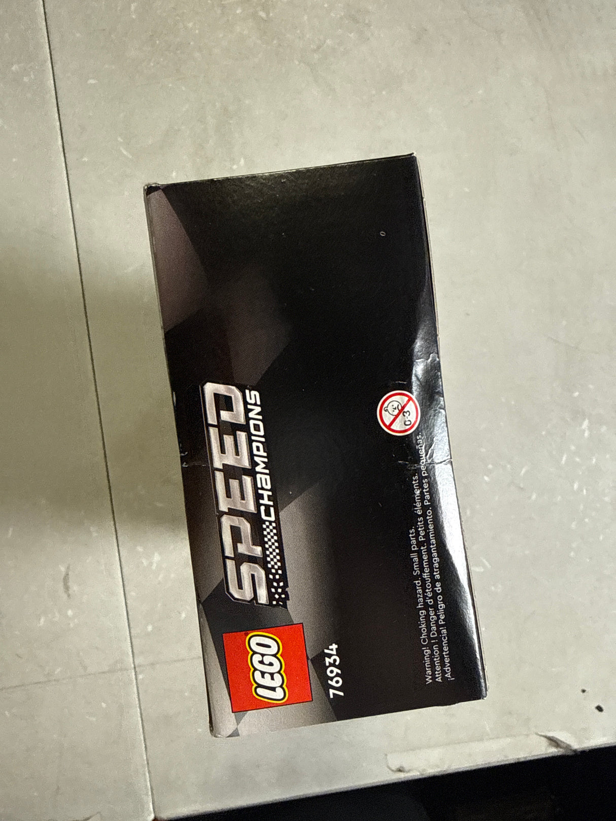 LEGO Speed Champions Ferrari F40 Supercar, Toy Car Model Building Set with Driver Minifigure, Collectible Ferrari Toy for Kids Ages 9 and Up, 76934