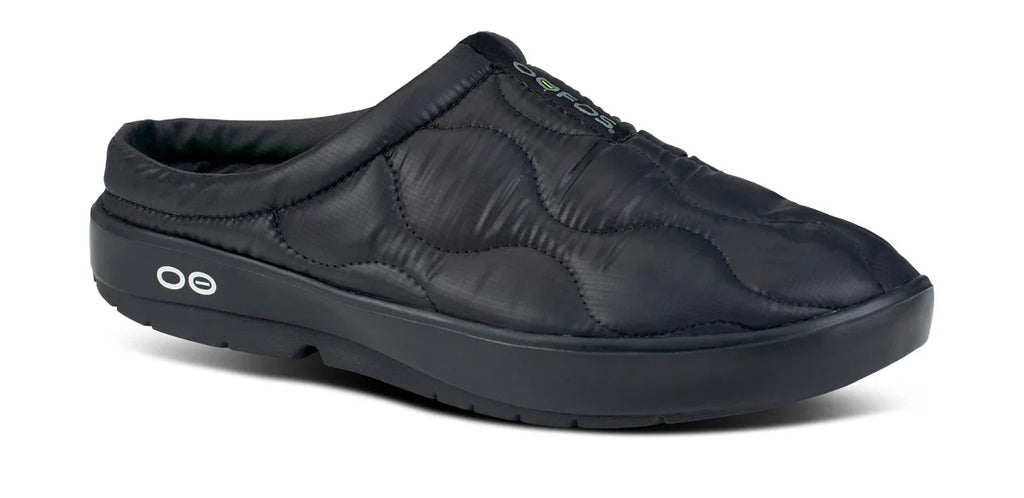 *7.5 Oofos Women's OOcoozie Thermo Mule Slipper Black